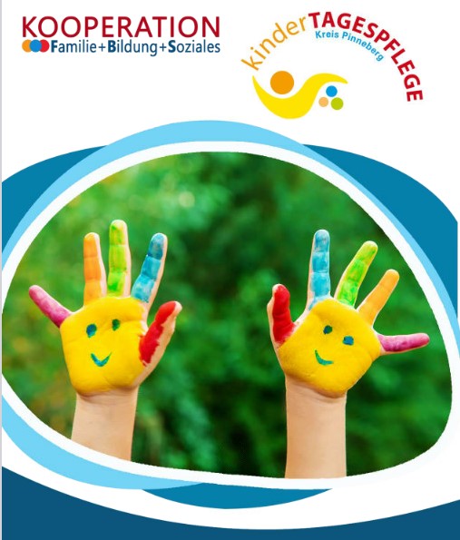 Bild vergrößern: Bild vergrößern: Bild von einem Flyer als Werbung der Kindertagespflegepersonen mit bunt angemalen Kinderhänden
